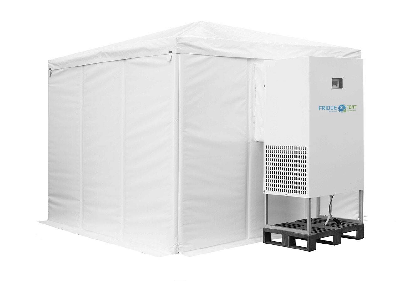 Fridge Tent aufgebautes Zelt mit Kühlaggregat von hinten